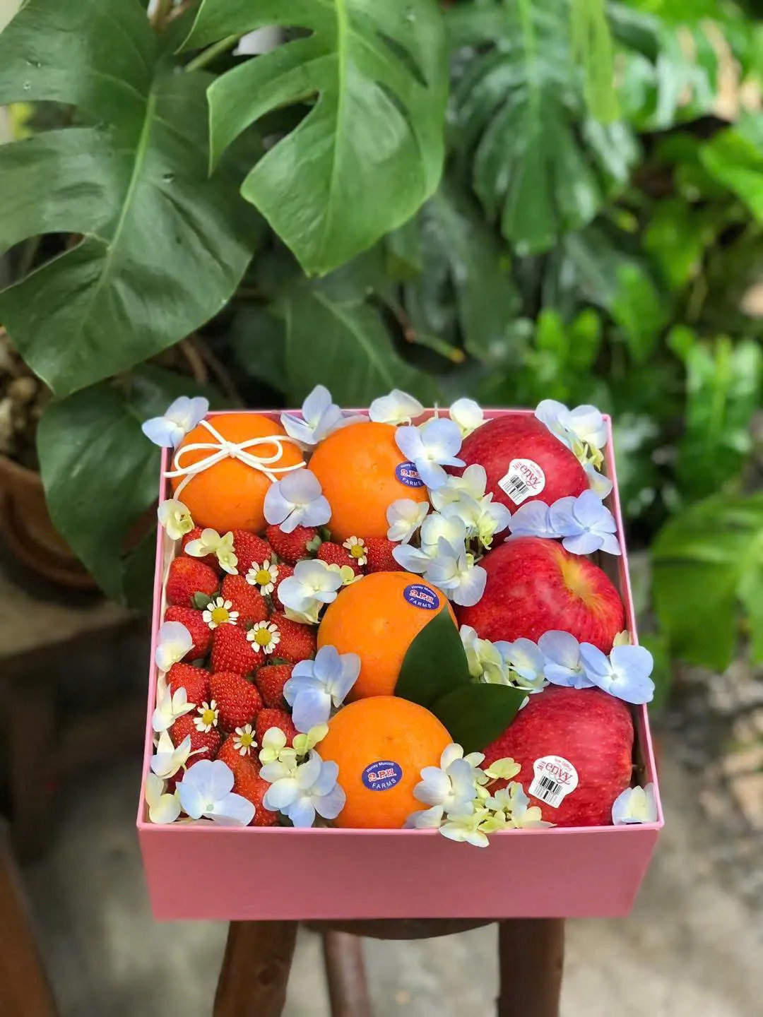 Hộp Quà Trái Cây H-01 – Hiền Organic Huế